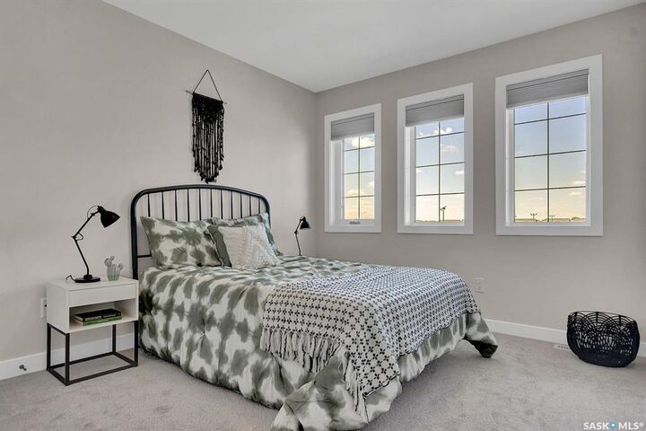 Property Photo: 273 Lakeside Boulevard SK S0K 2T1