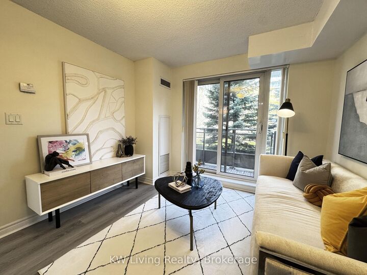 Property Photo:  19 Barberry Place 204  ON M2K 3E3 