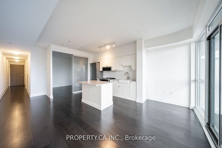 Property Photo: 160 Vanderhoof Avenue 601 ON M4G 0B7