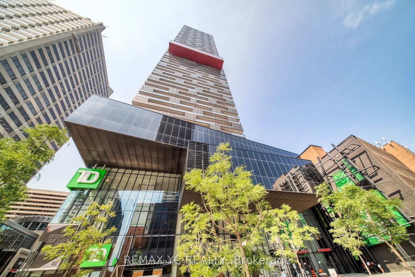 Photo de la propriété:  8 Eglinton Avenue E 5309  ON M4P 1A6 