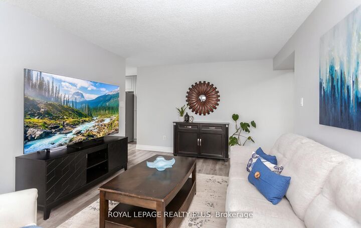 Property Photo:  5 Lisa Street 509  ON L6T 4T4 