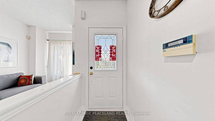 Property Photo: 246 Farmstead Road ON L4S 2J8