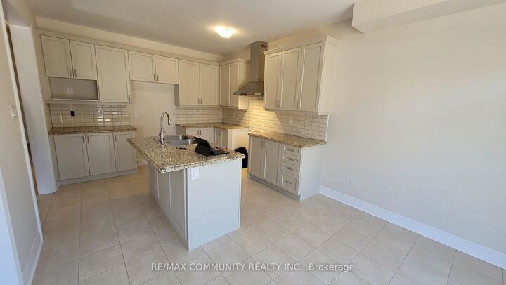 Property Photo: 18 Walworth Street ON L7G 0N5