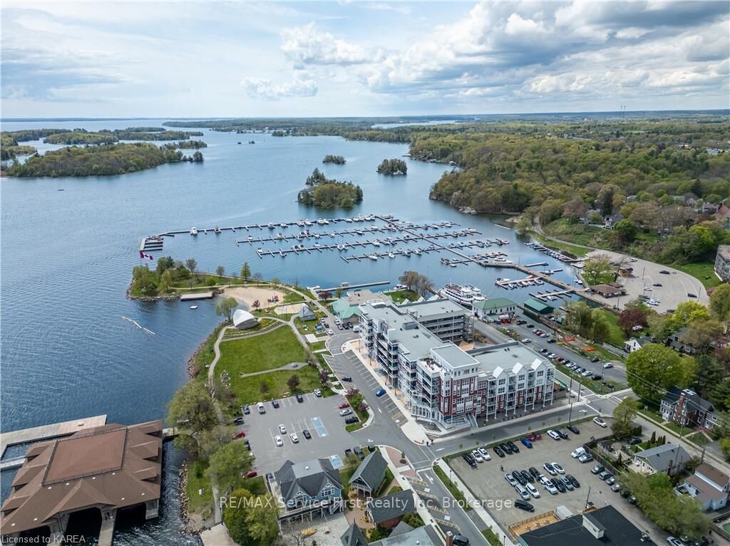 Property Photo: 130 Water Street 206 ON K7G 2C4