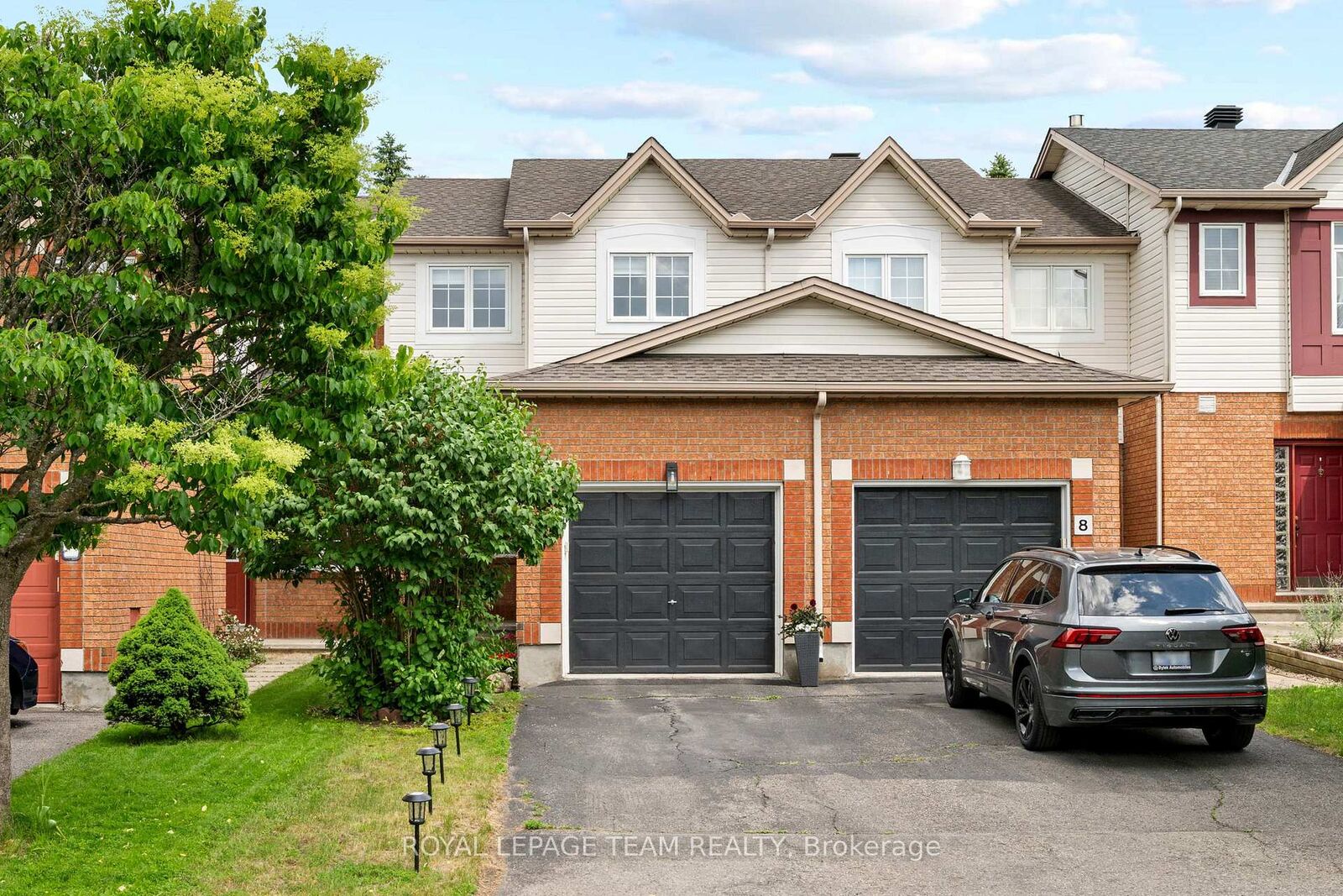 Photo de la propriété:  6 Folison Street  ON K1T 3Y3 