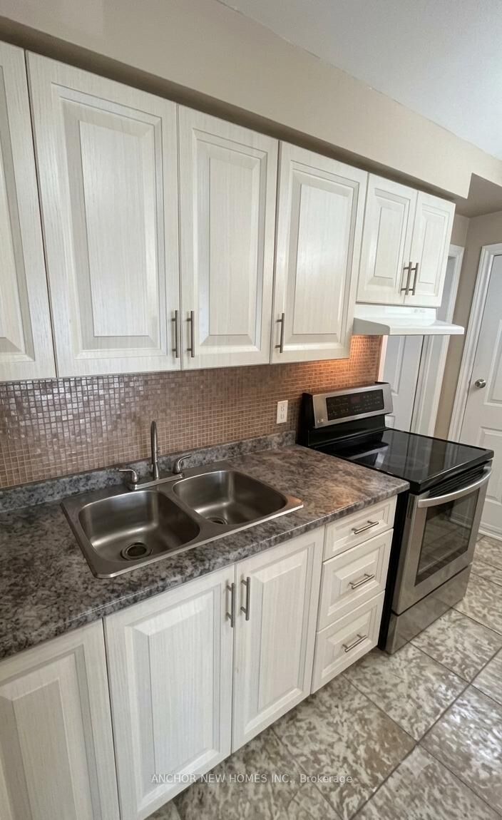 Property Photo: 1598 Eglinton Avenue W 2 ON M6E 2G8