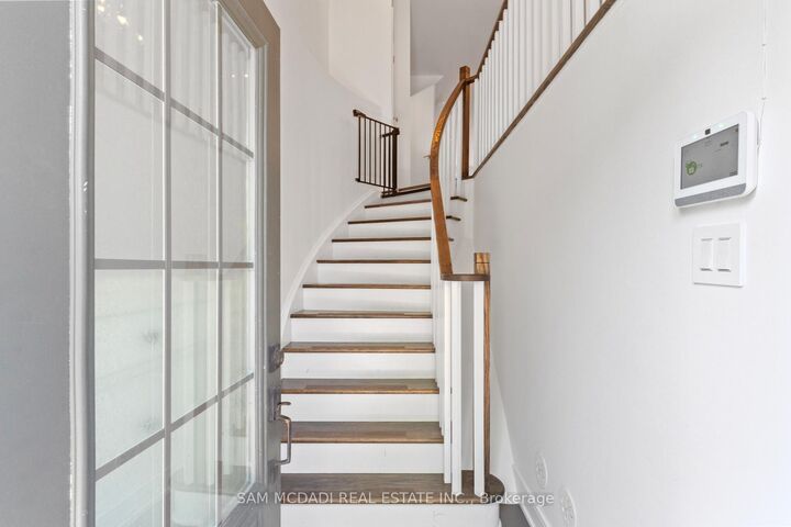Property Photo: 1120 Beachcomber Road ON L5G 0B5