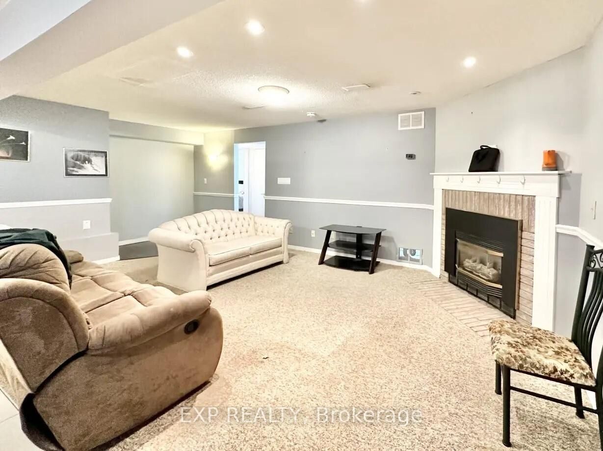 Property Photo: 52 Waywell Street N Bsmt ON L1N 8N9