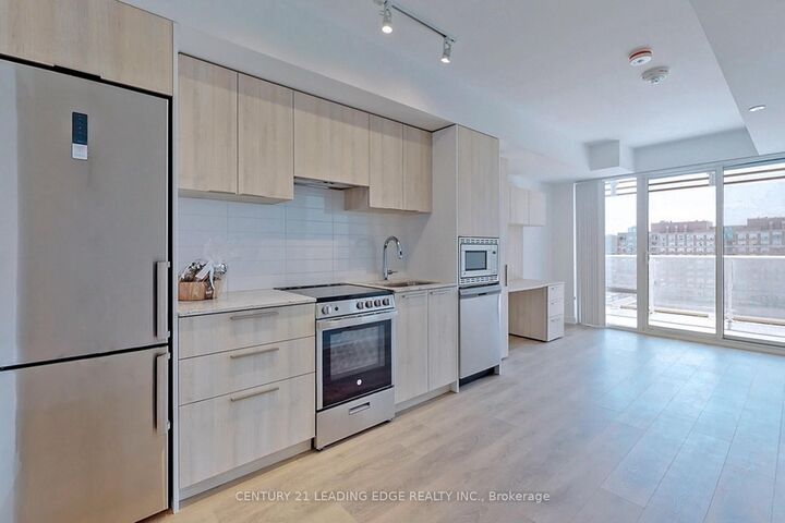 Property Photo: 18 Maitland Terrace 1209 ON M4Y 0H2