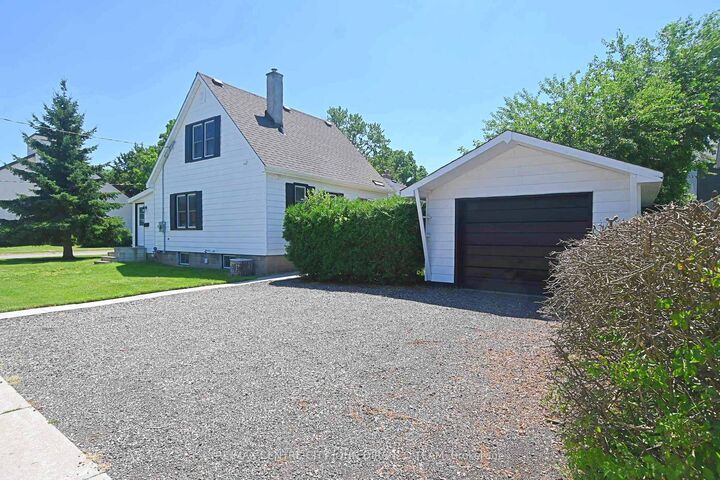 52 Woodworth Avenue — photo 1