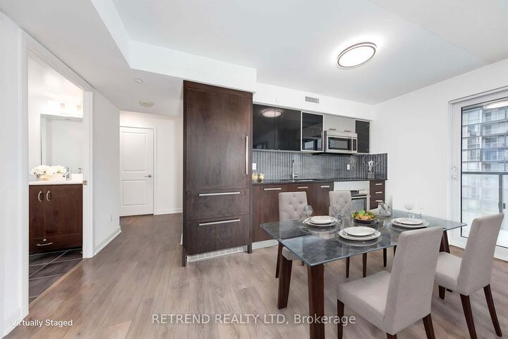 Property Photo: 5168 Yonge Street 1209 ON M2N 0G1