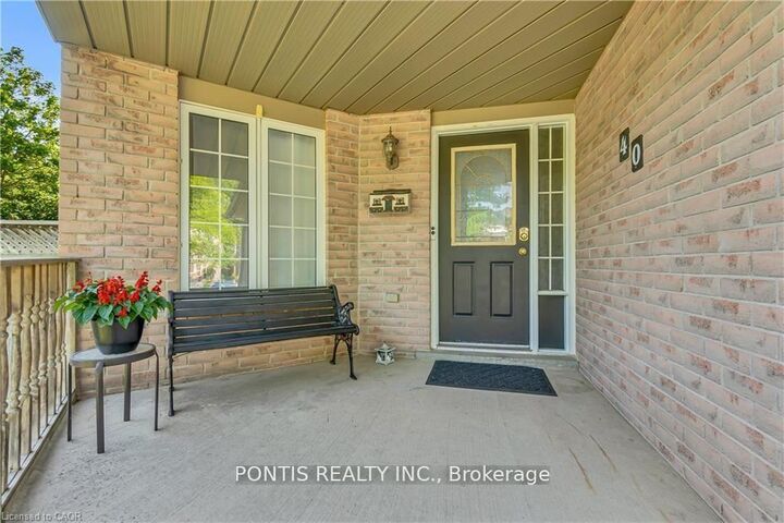 Photo de la propriété:  40 Alderson Drive  ON N3C 4C5 
