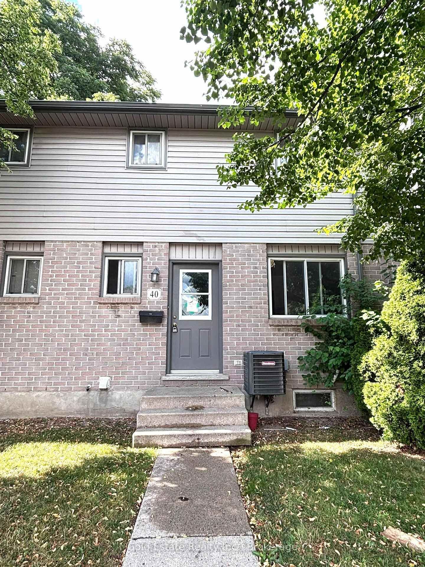 Property Photo:  490 Third Street 40  ON N5V 4A2 