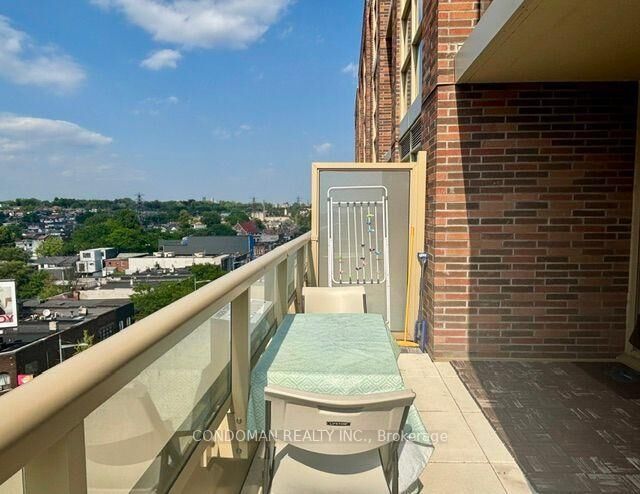 Property Photo:  1787 St Clair Avenue W 713  ON M6N 0B7 