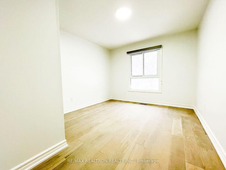 Property Photo: 47 Cheeseman Drive ON L3R 3G3