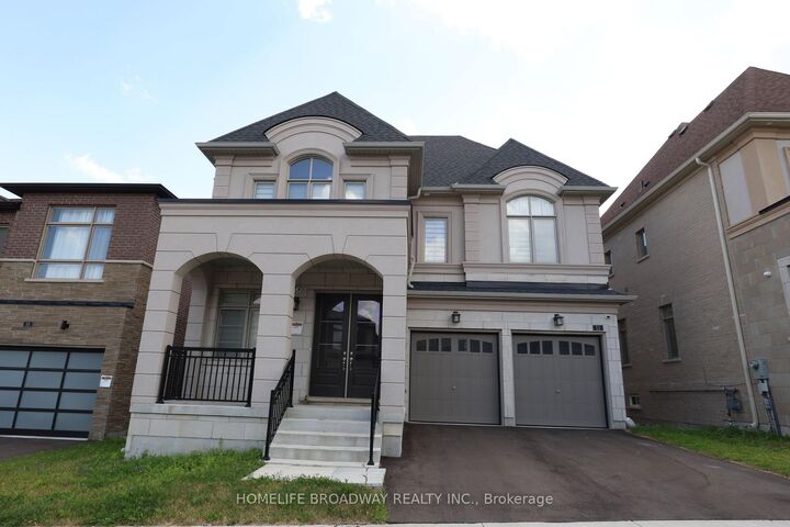 Property Photo: 11 David Dunlap Boulevard ON L4C 4V7