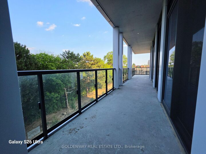 Property Photo:  29 Green Trail Court 201  ON M2K 0J9 