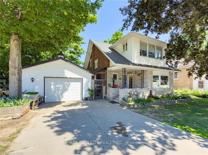 Property Photo:  10 Hillcrest Street W  ON N0G 2S0 