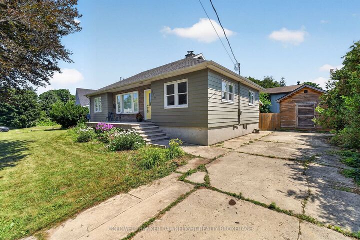 Property Photo: 126 Centre Street ON N0M 1N0