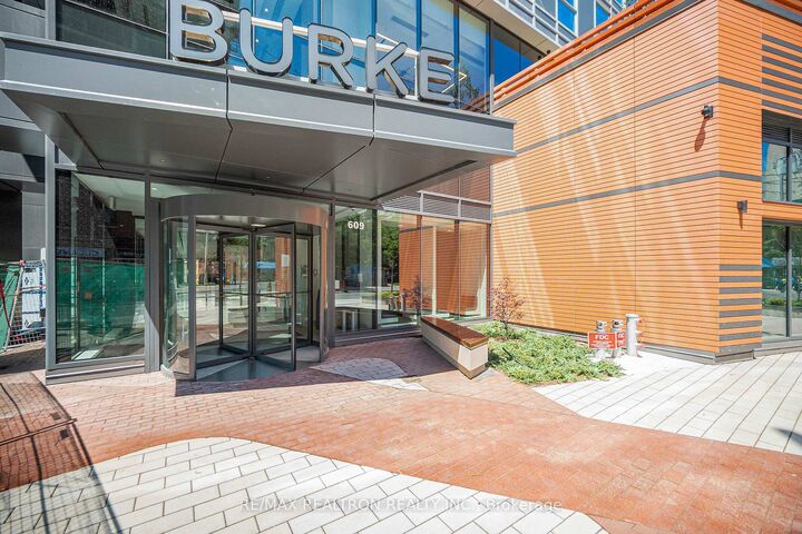 Property Photo:  609 Sherbourne Street 3201  ON M4X 0A4 