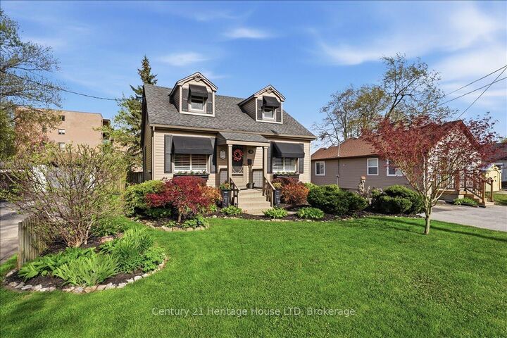 Property Photo: 18 Northhaven Road ON L3C 1X1