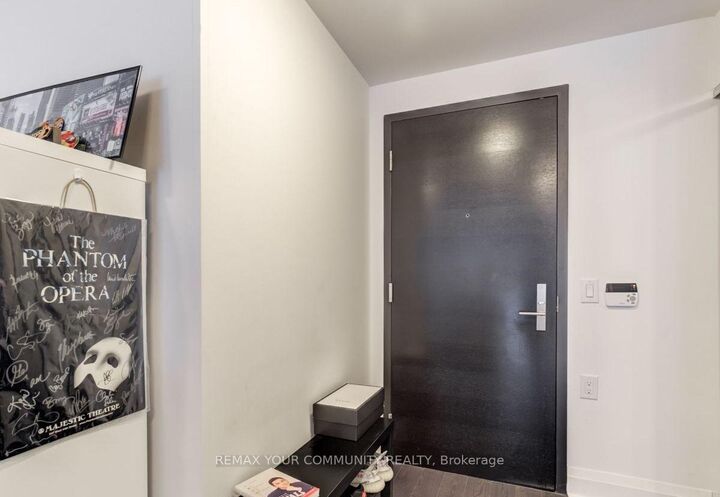 Photo de la propriété: 65 Mary Street 1011 ON M5S 0A6
