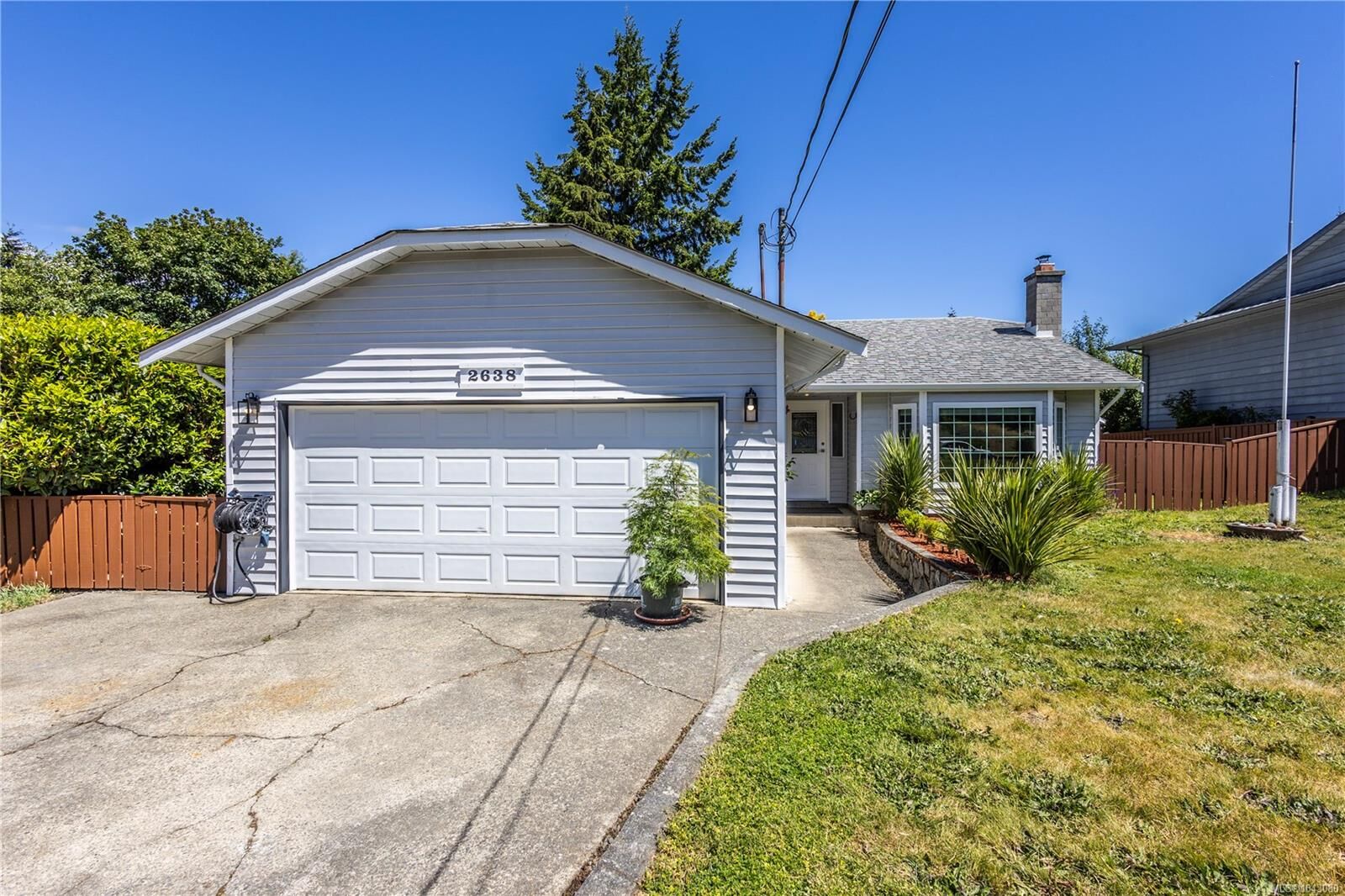 Property Photo: 2638 Ernhill Dr BC V9C 3N7
