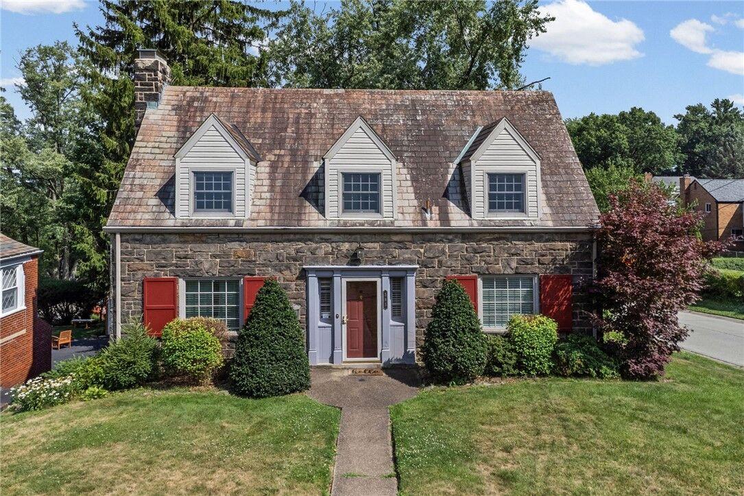 Property Photo:  595 Kenilworth Dr  PA 15228 