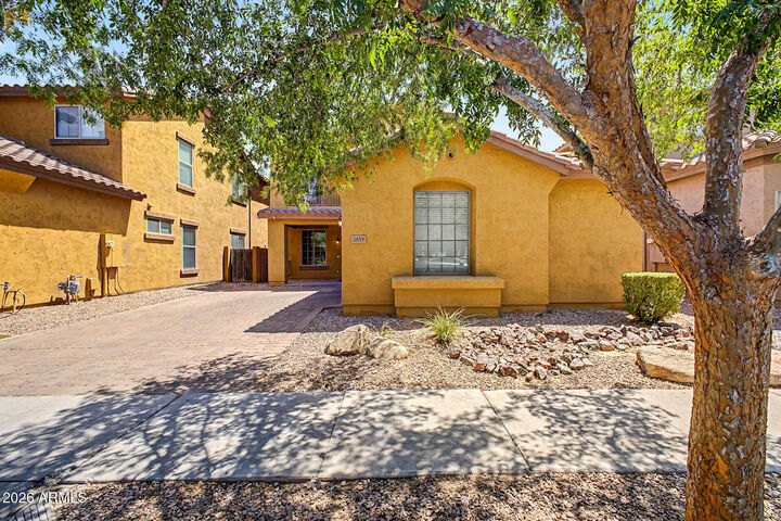 Property Photo:  3859 E Fairview Street  AZ 85295 