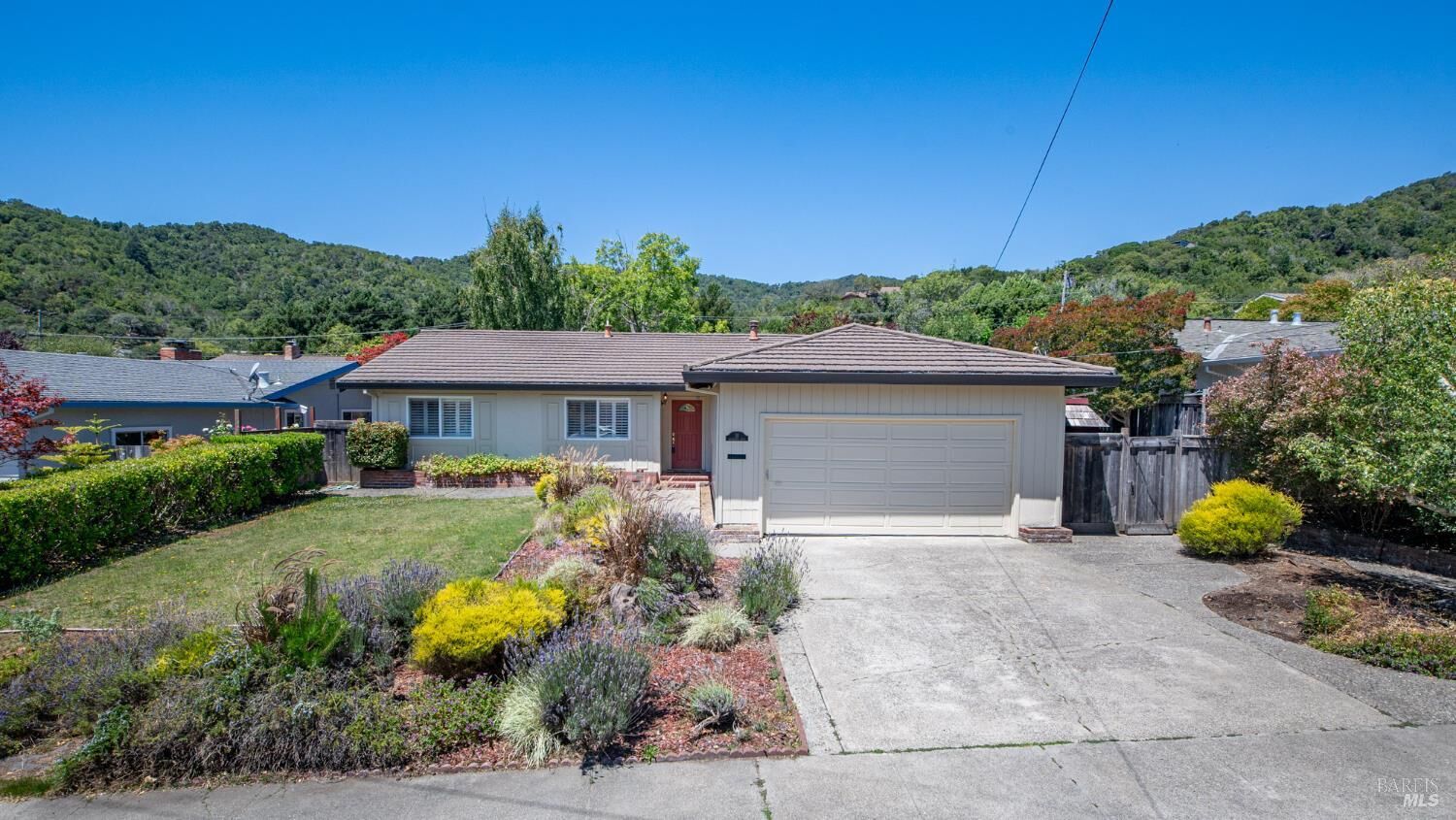 Property Photo:  31 Briarwood Drive  CA 94901 