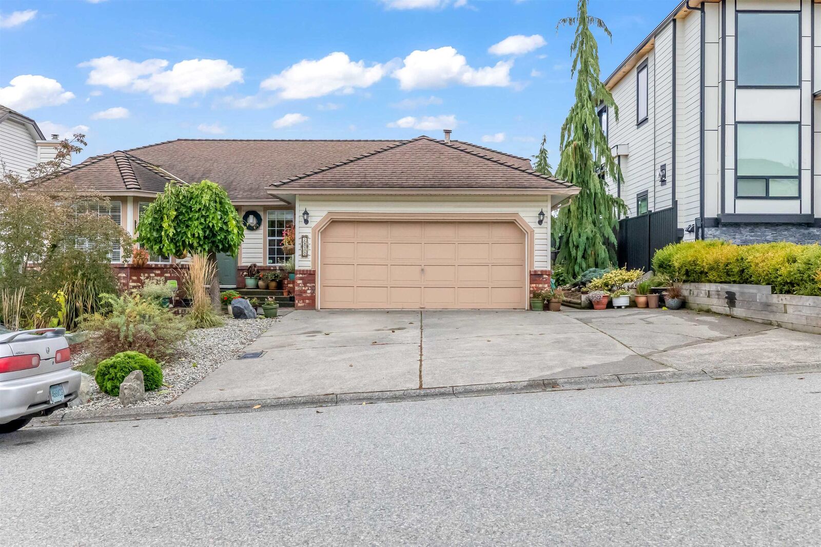 Property Photo: 2830 Crossley Drive BC V2T 5H4