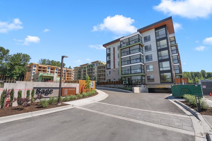 34395 Gladys Avenue 214 — photo 1