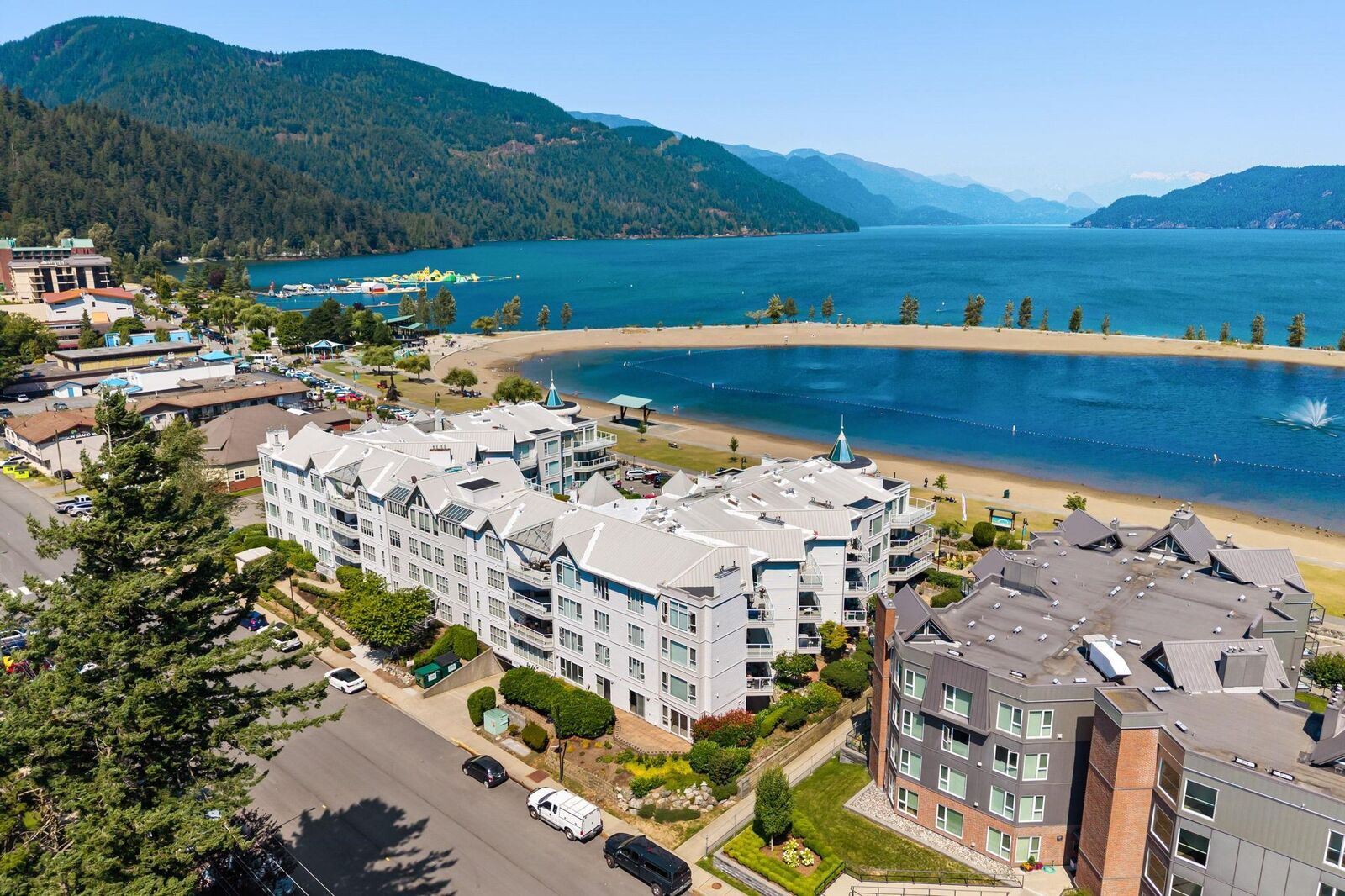 Property Photo: 328 Esplanade Avenue 410 BC V0M 1K0