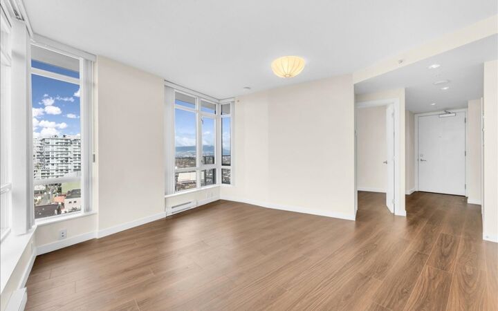 Property Photo: 4815 Eldorado Mews 1009 BC V5R 0B2