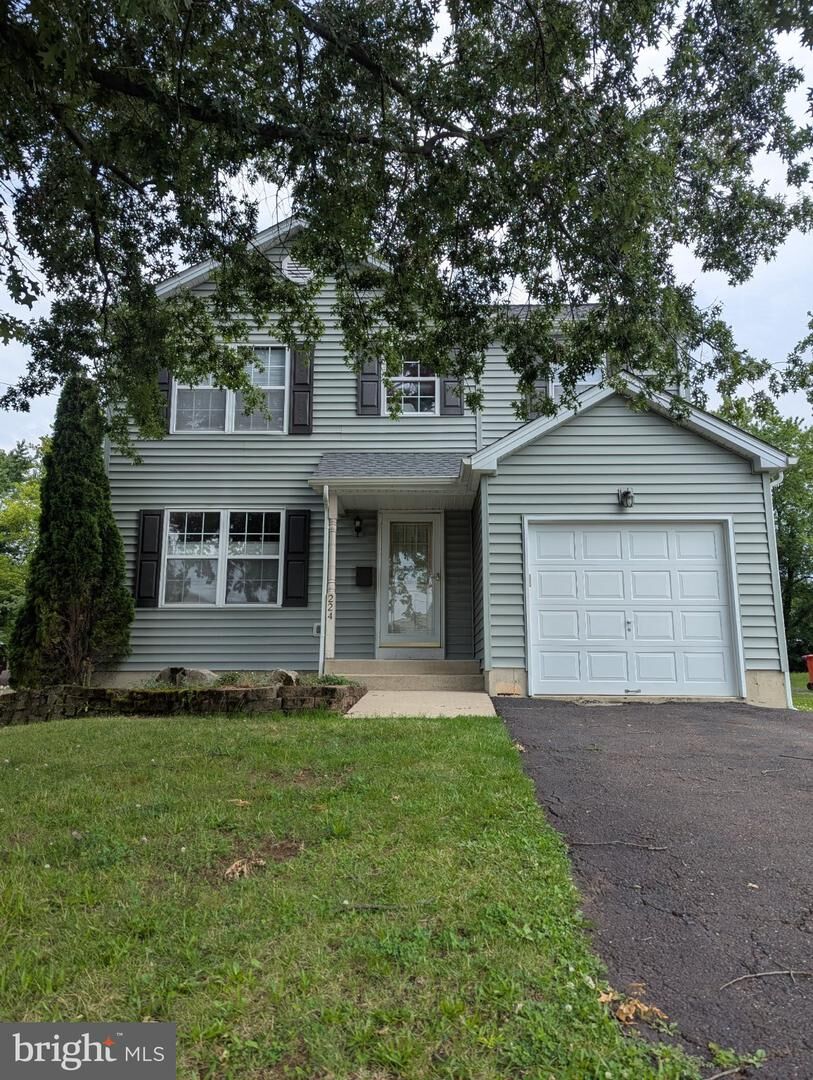 Property Photo:  224 E Summit Street  PA 18964 