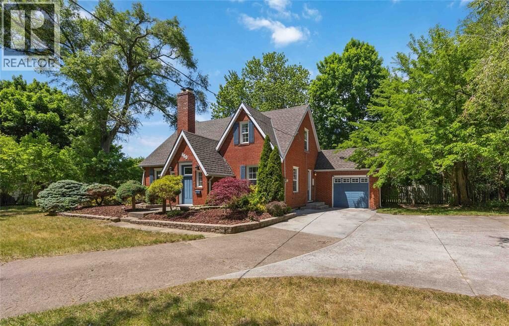 Property Photo:  860 London Road  ON N7T 4Y2 