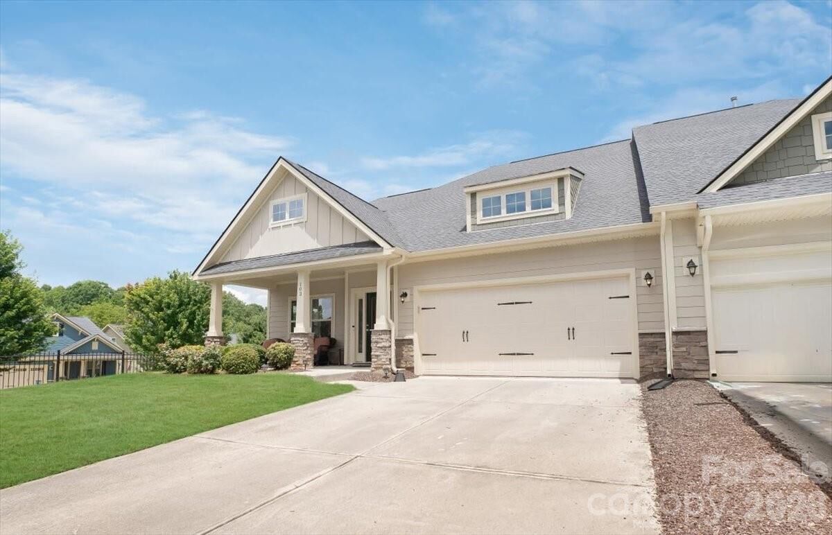 Property Photo:  103 Canter Lane  NC 28115 