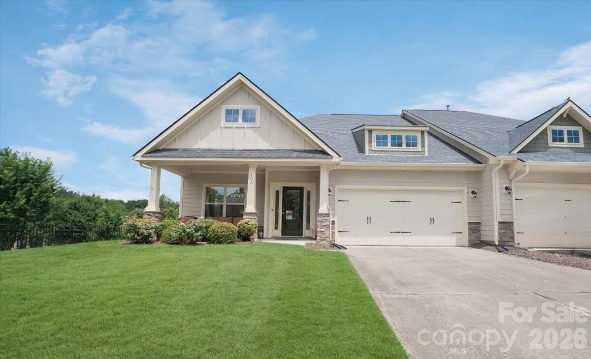 Property Photo:  103 Canter Lane  NC 28115 