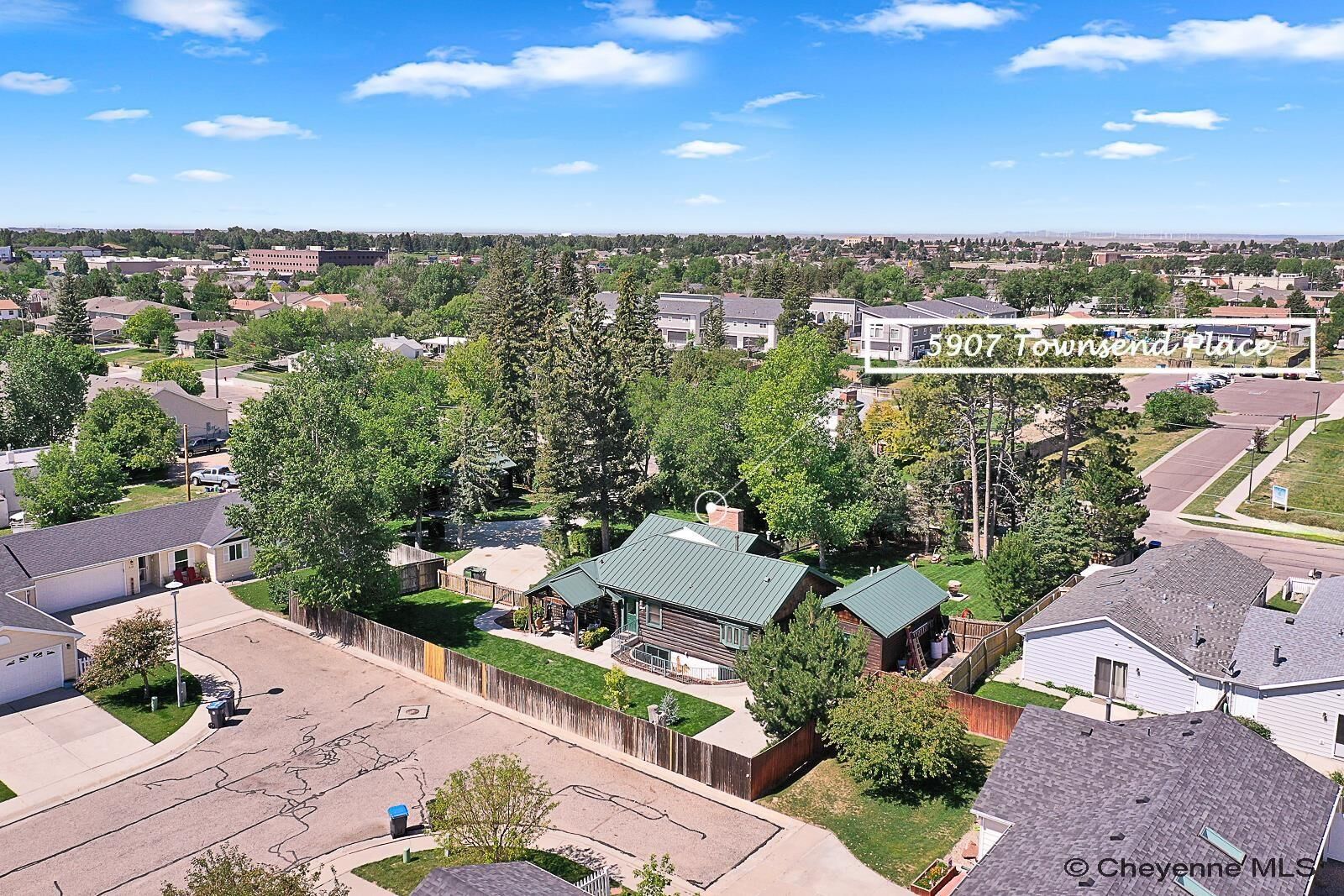 Property Photo:  5907 Townsend Pl  WY 82009 