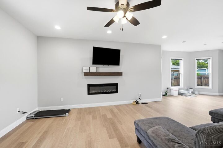 Property Photo: 2009 Henry Avenue OH 45042