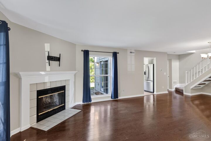 Property Photo:  5574 Regimental Pl  OH 45239 