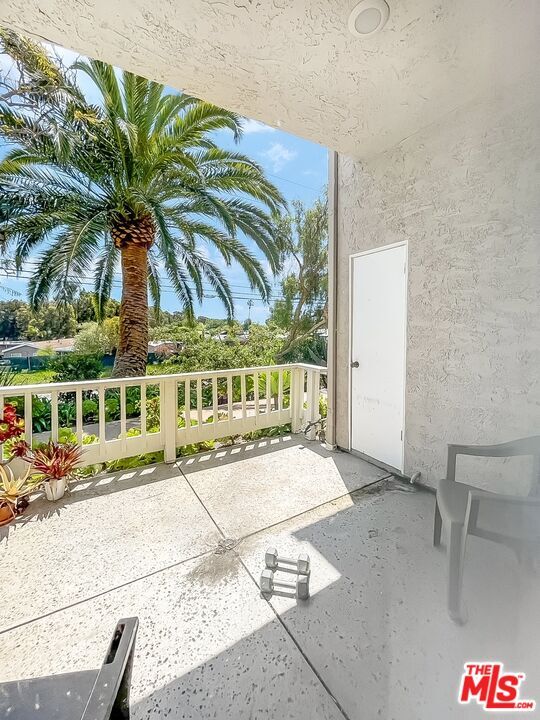 Property Photo: 28340 Rey De Copas Ln CA 90265