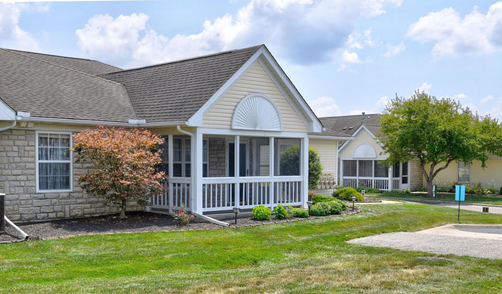 Property Photo: 279 Goosepond Road OH 43055
