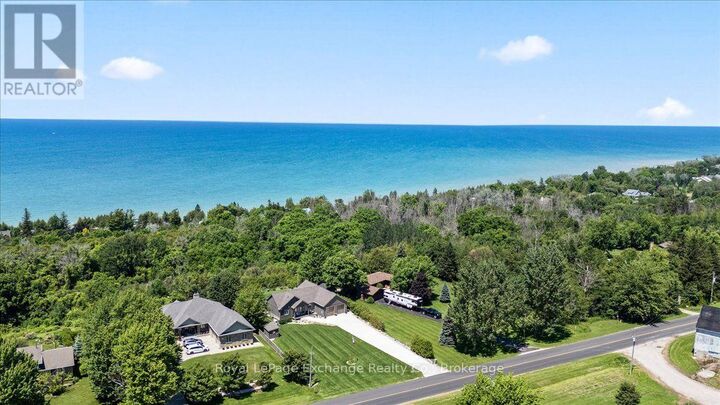 Property Photo: 810 Lake Range Drive ON N2Z 0B3