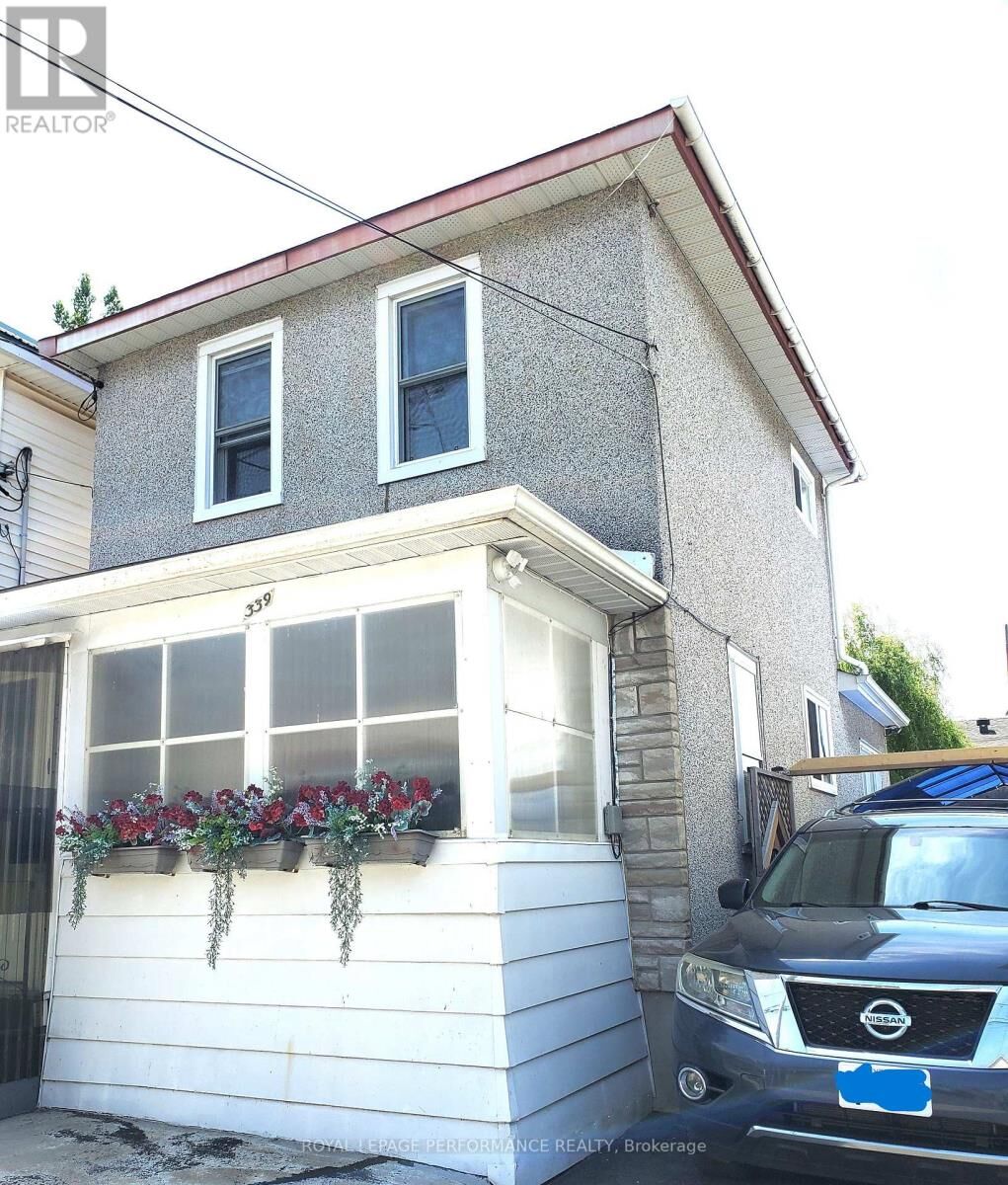 Property Photo:  339 Louisa Street  ON K6H 4R2 