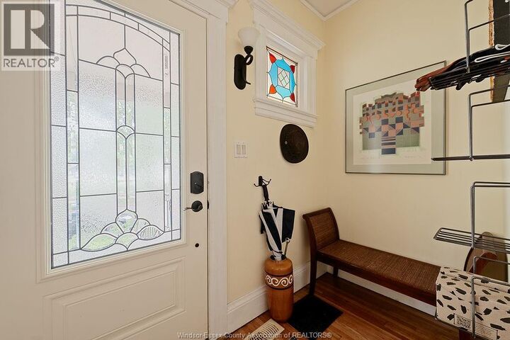 Property Photo:  819 Windermere  ON N8Y 3E3 