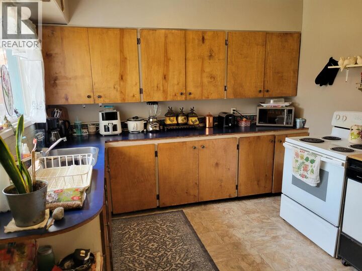 Property Photo: 380 Connaught Street BC V0J 3A0