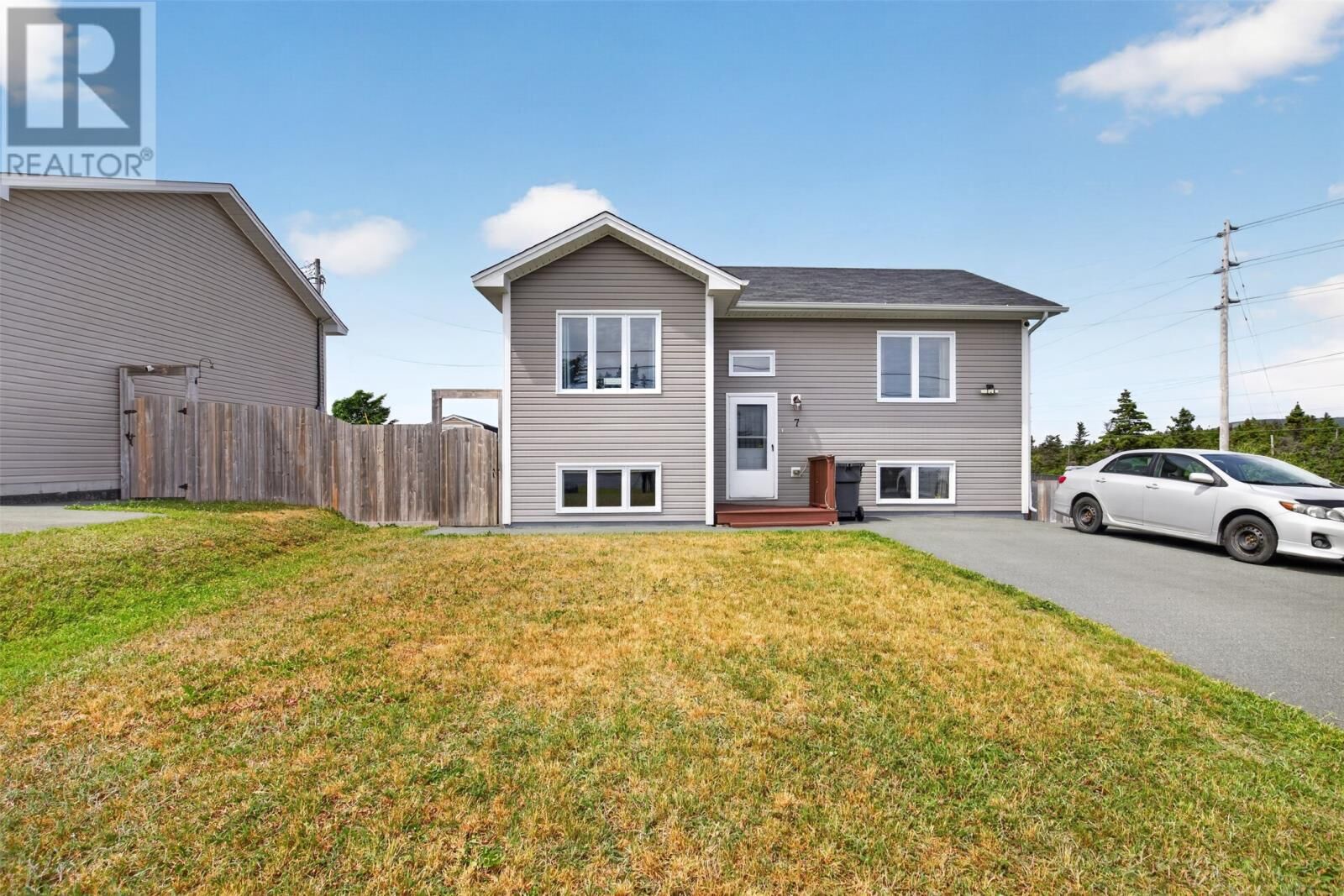 Property Photo:  7 Buckingham Drive  NL A1W 4H8 