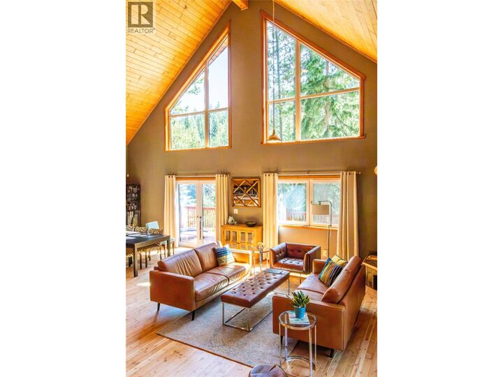 Property Photo: 1957 Greywolf Drive BC V0A 1T0