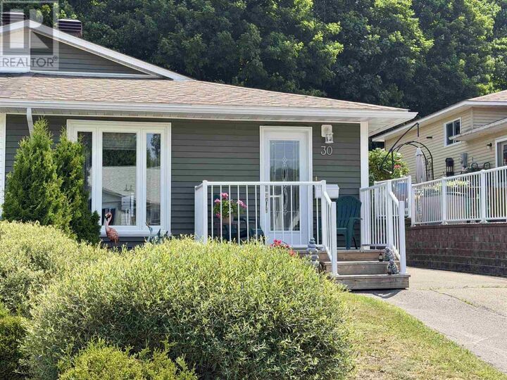 Property Photo: 30 Colwill Dr ON P5A 2Z7
